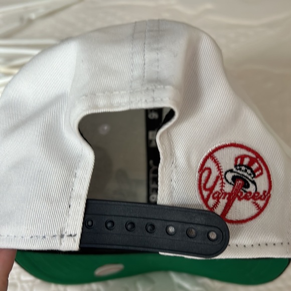 NWOT - Mens New York Yankees Bronx MLB BASEBALL Adjustable Cap New Era - Picture 4 of 10